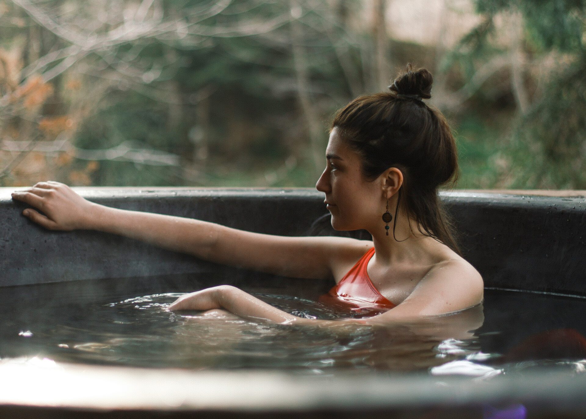 michael-walk-ErgYbS9krIE-unsplash Relaxing in outdoor hot tub